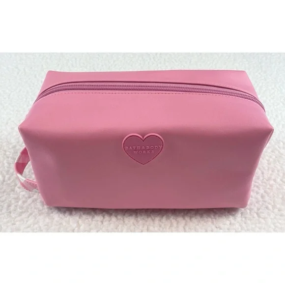 (NWT) BATH & BODY WORKS • 3-Piece Pink/White Faux Leather Cosmetic Travel Set - Picture 3 of 15